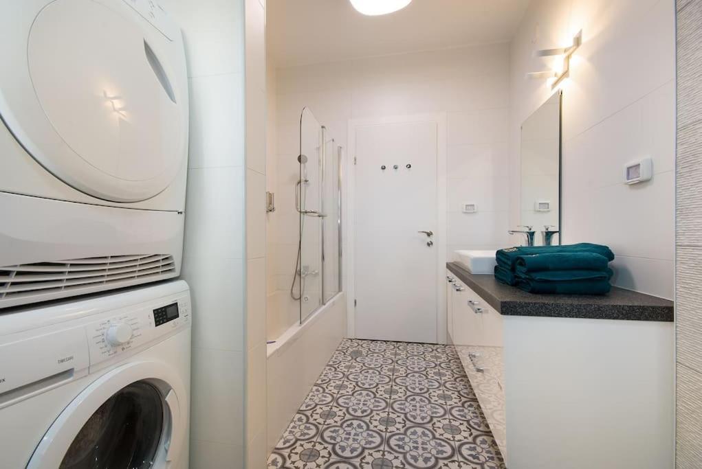 Maorissimo Boutique Apartment อักโก ภายนอก รูปภาพ